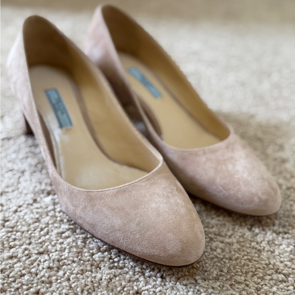 Prada Elegant Tan Women\'s Pumps main image 1